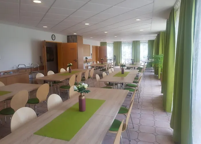 Gruppenhaus Leinleitertal בית נופש *